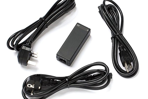 T199507-Gigabit-PoE-Injector-15w