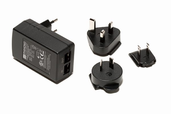 T911183-Gigabit-PoE-Injector